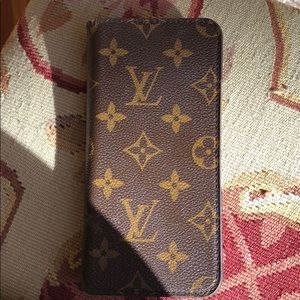 Louis Vuitton iPhone 7 Plus real